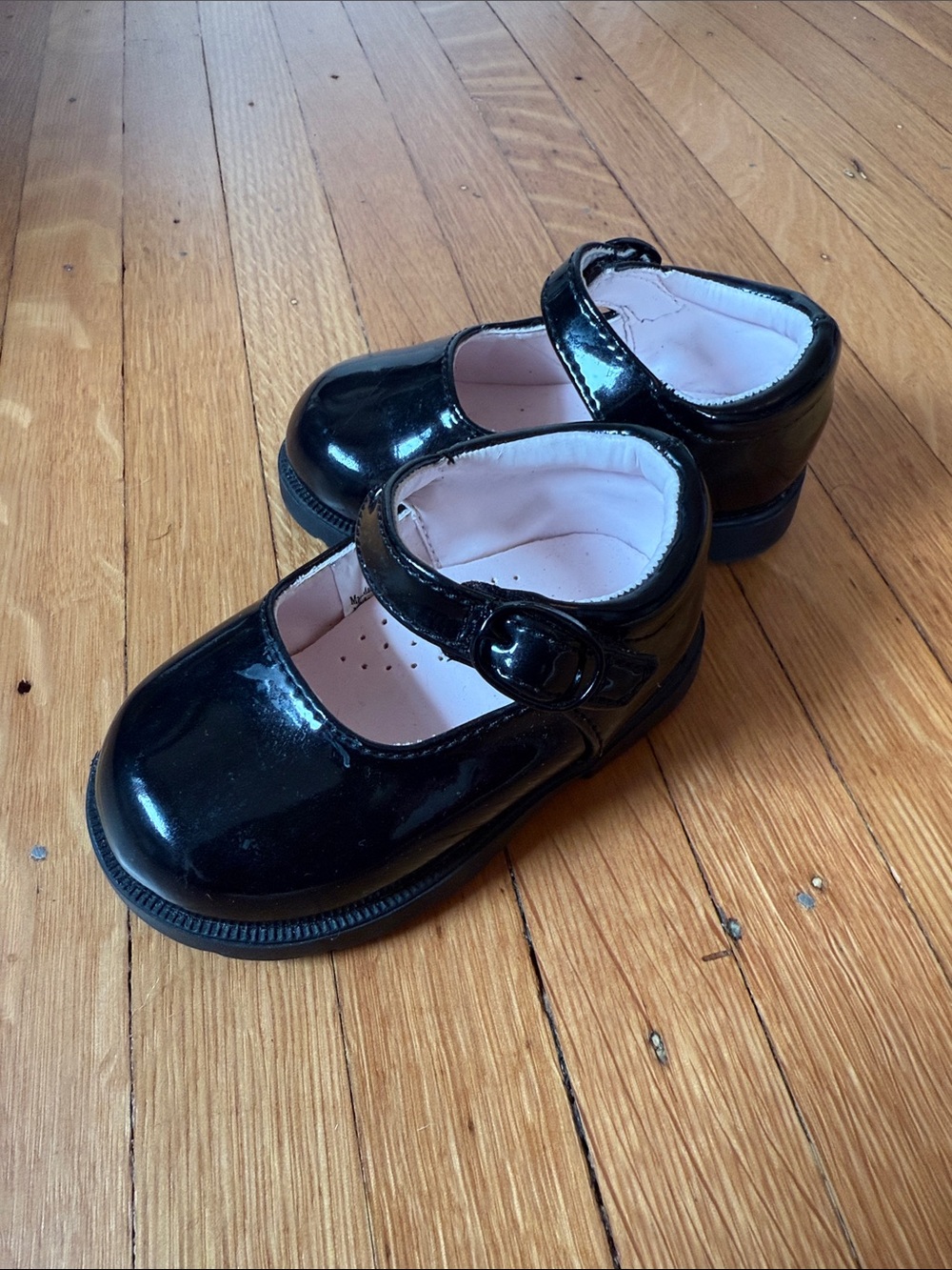 Baby Black Patent Velcro Strap Shoes - Size 3 (fits 9-12 months), Never Worn